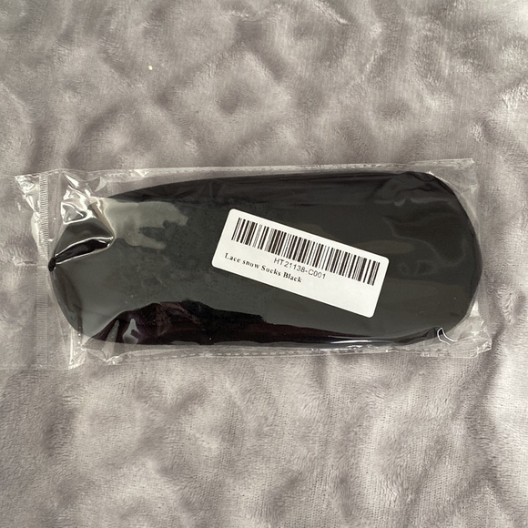 Lace Ankle Socks- 8 Assorted Colours - Picture 6 of 11